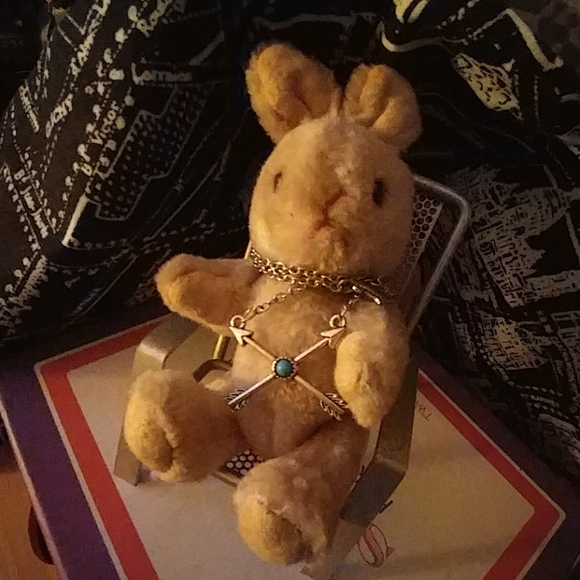 Necklace - Picture 1 of 3